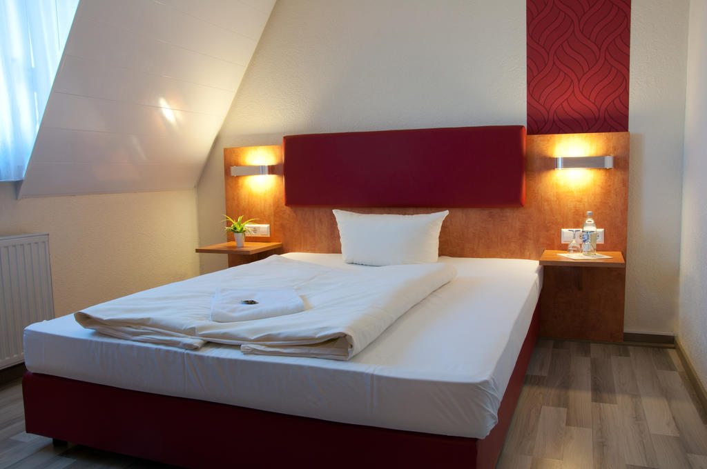 Landhotel Kueffner Pfedelbach Room photo